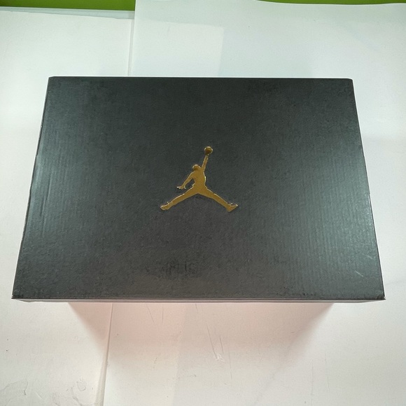 Air Jordan 1 Mid SE Mens Size 10 Basketball Sneakers Chili Red Shoes - Picture 11 of 12